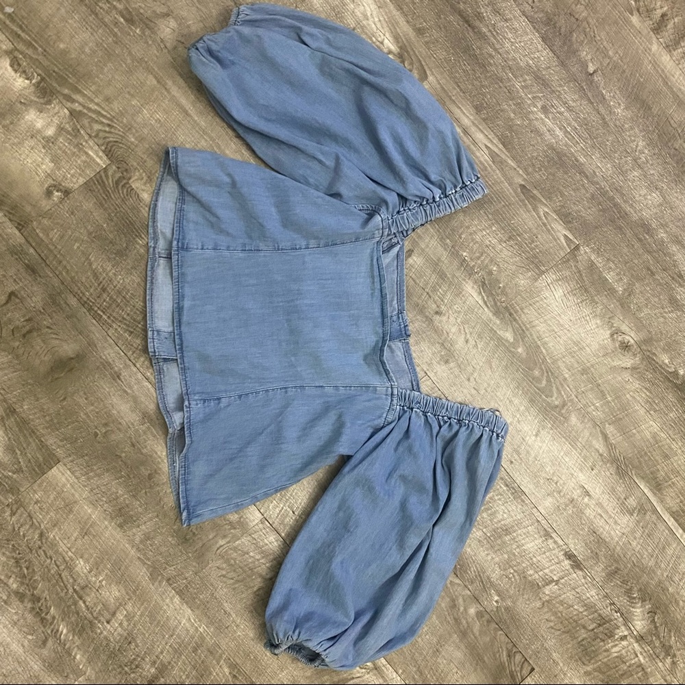H&M Denim Button-Up Top - Picture 2 of 6